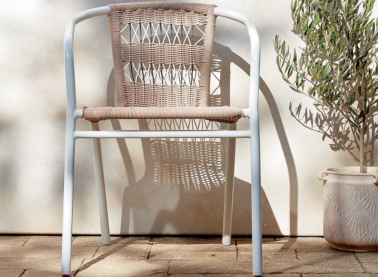 Jannis Ellenberger’s Design Mastery: A Trio of Modern Seating Elegance